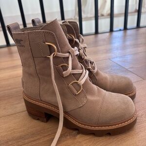 Sorel Women's Brown Lace-Up Boots